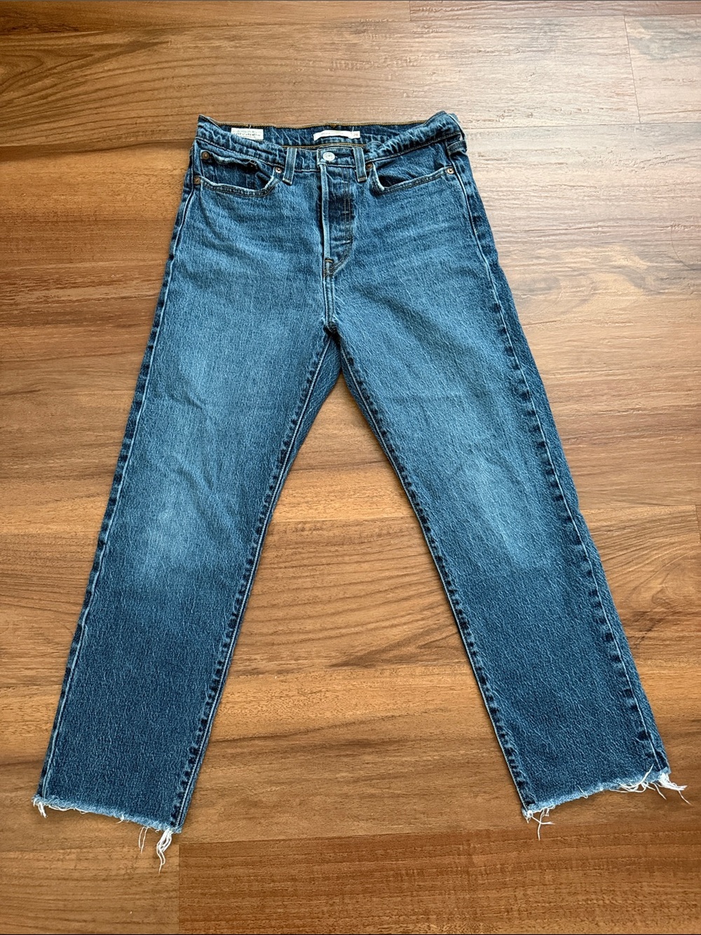 Levi’s Wedgie Straight - size 28